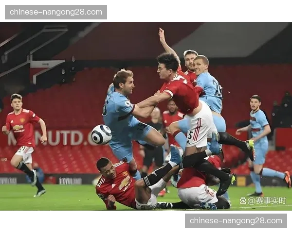 赛前训练开放日，切尔西重点演练了小禁区内的抢点射门