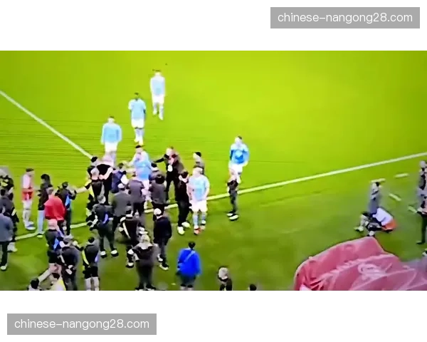 阿森纳定位球教练尼古拉斯·乔佛被曝每场比赛角球准备耗时4分18秒